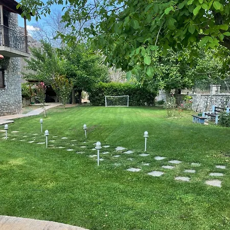 Stonenest -luxury Stone Chalet Kalavryta