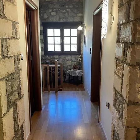 Stonenest -luxury Stone Alpesi faház *