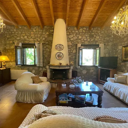 Stonenest -luxury Stone Kalavryta