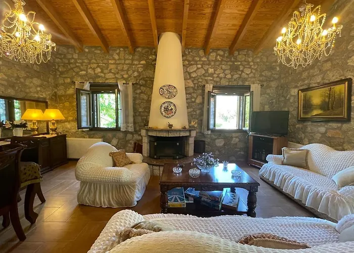 Stonenest -luxury Stone Kalavryta