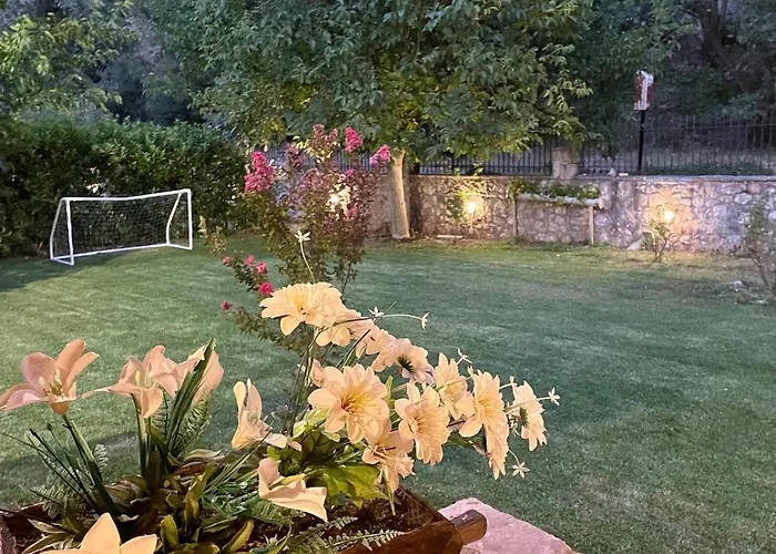 Chalet Stonenest -luxury Stone Kalavryta