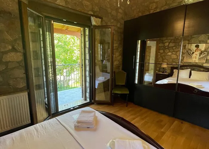 Chalet Stonenest -luxury Stone Kalavryta